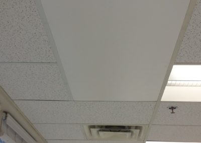Panneaux radiant au plafond